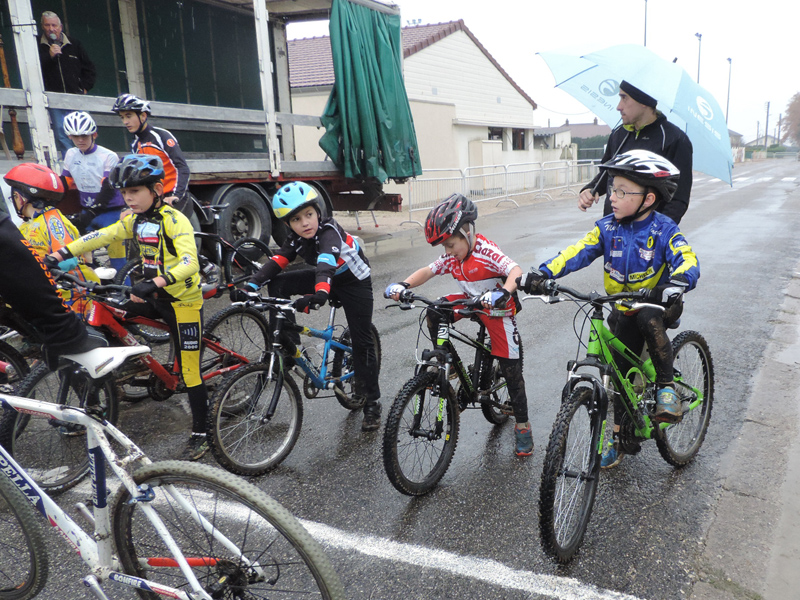 cyclo-cross-pierre-de-bresse-poussins-1