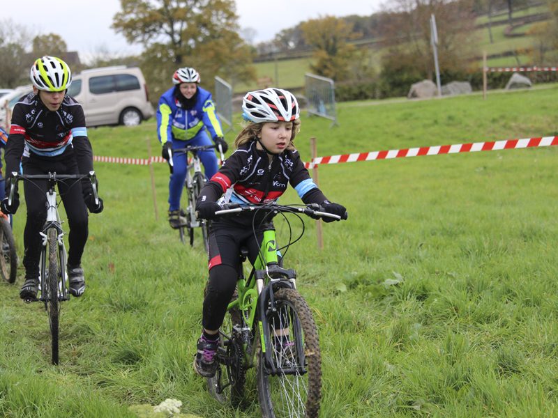 2016-11-11-cyclo-cross-st-julien-de-civry-1