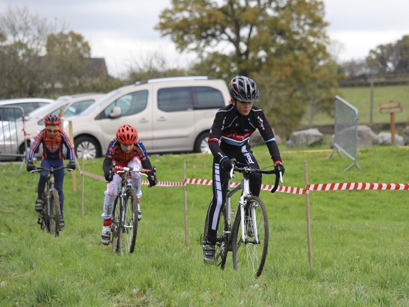 2016-11-11-cyclo-cross-st-julien-de-civry-5