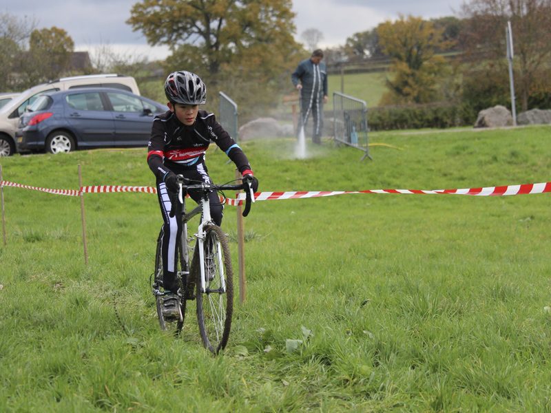 2016-11-11-cyclo-cross-st-julien-de-civry-6